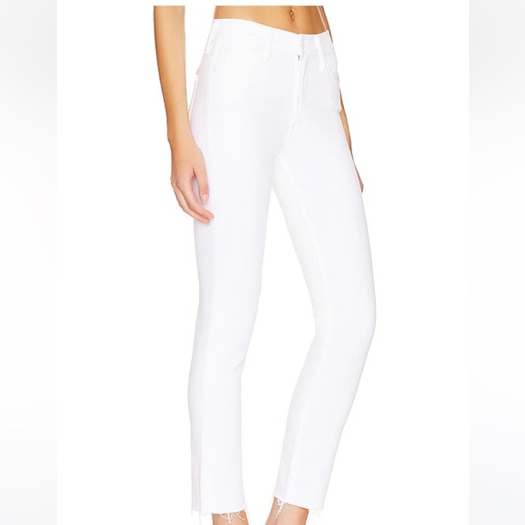 The Mid Rise Dazzler Ankle Fray in Fairest Of Them All
MOTHER - Picture 2 of 8